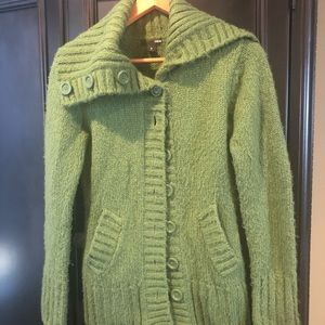 Cardigan sweater